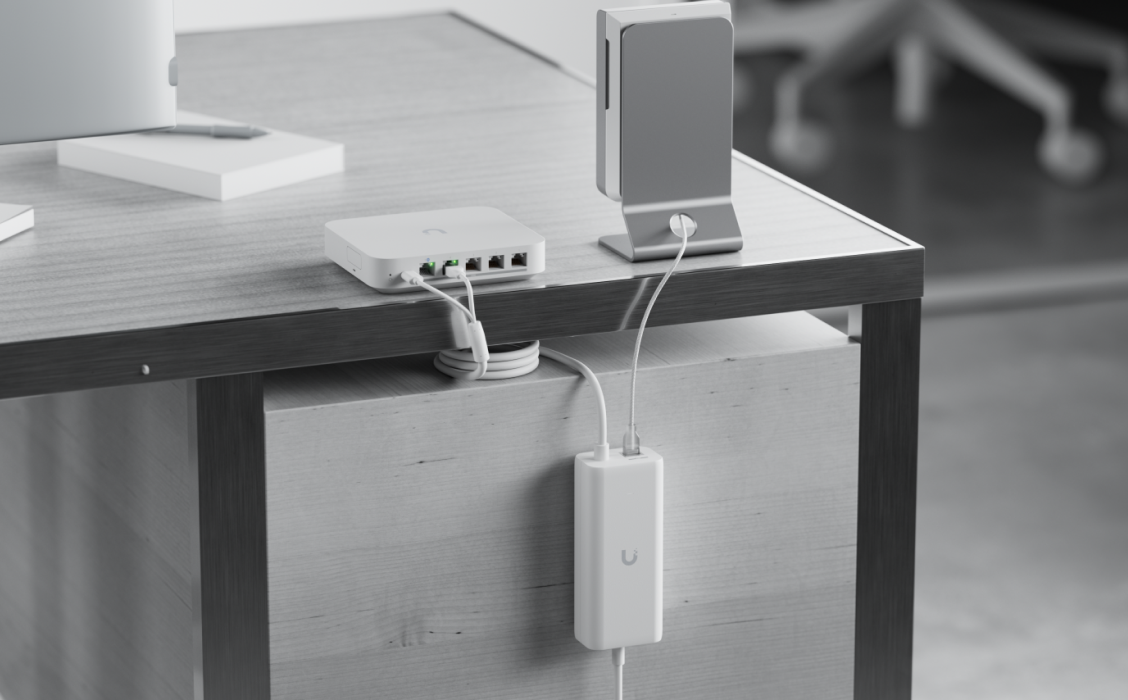 Ubiquiti | Ubiquiti PoE Integrated AC Adapter, AC Adapter With Integrated PoE, Enabling UniFi Cloud Gateway Device To Support PoE Output On A Single Port | UACC-PoE+-USBC - Image 3